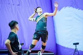 详解棒球规则中的投球板站位规定及投手轴心脚移动的合法性定义